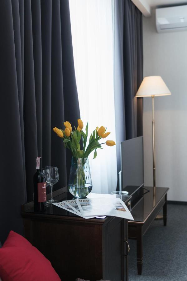 Optima Collection Bergshloss Rivne Extérieur photo